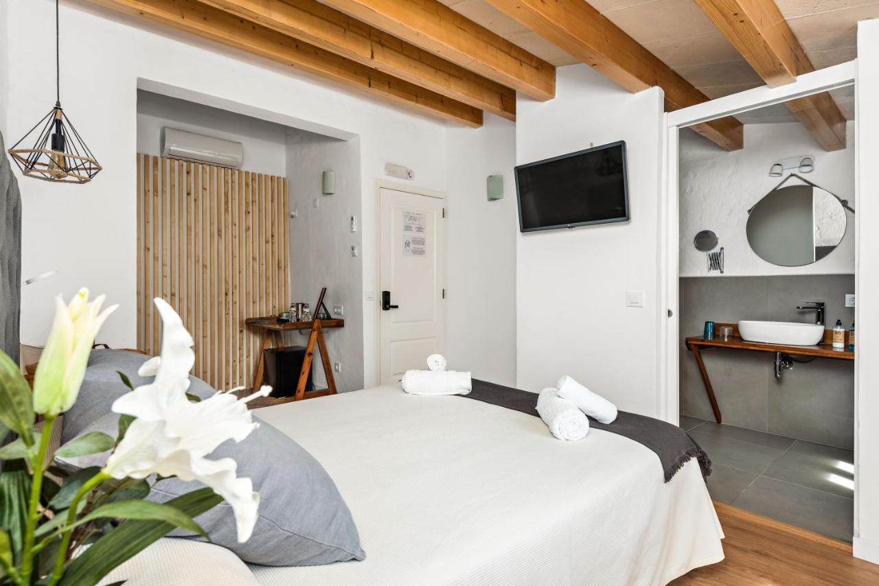 Hotel Boutique Ses 5 Claus シウタデリャ エクステリア 写真