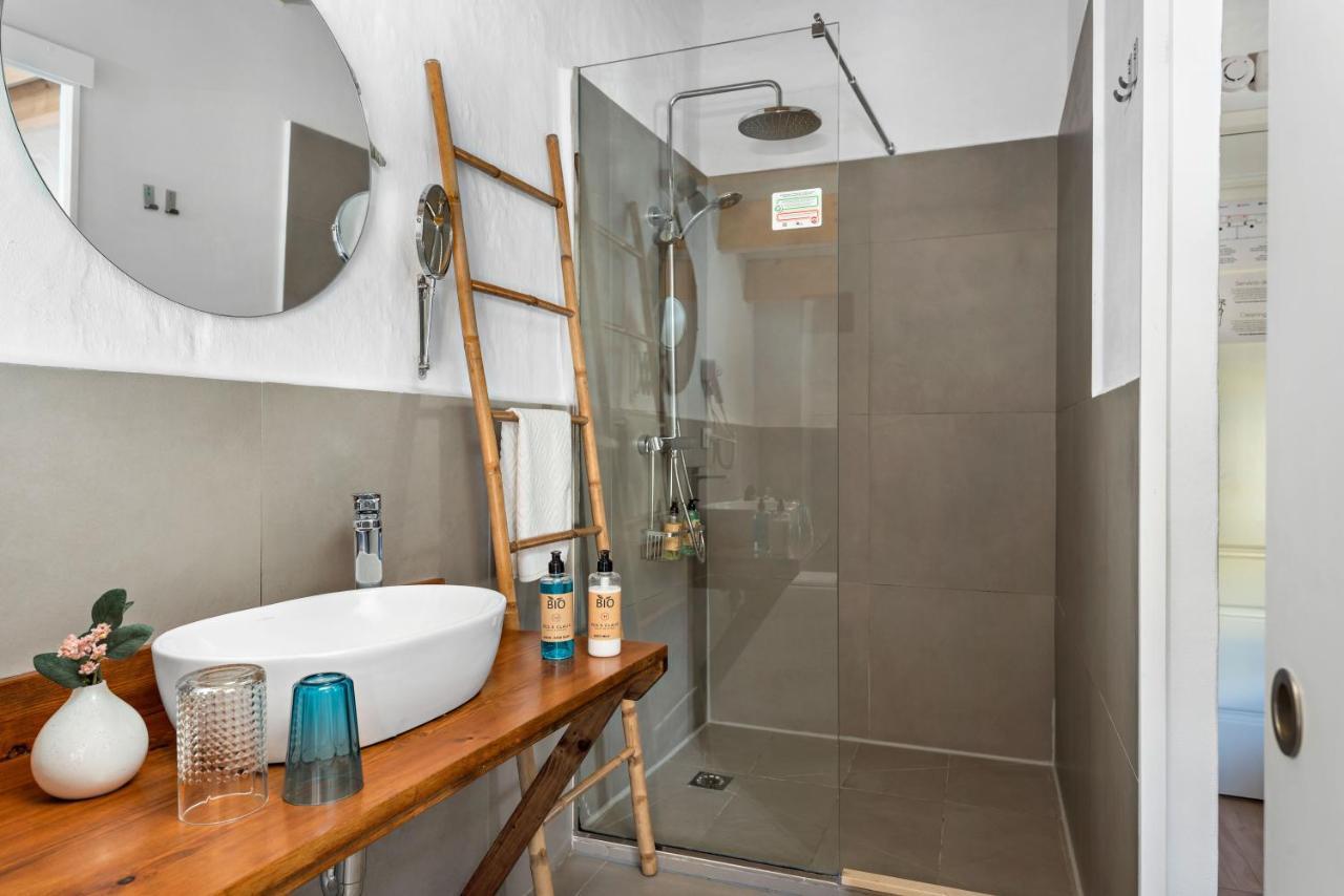 Hotel Boutique Ses 5 Claus シウタデリャ エクステリア 写真