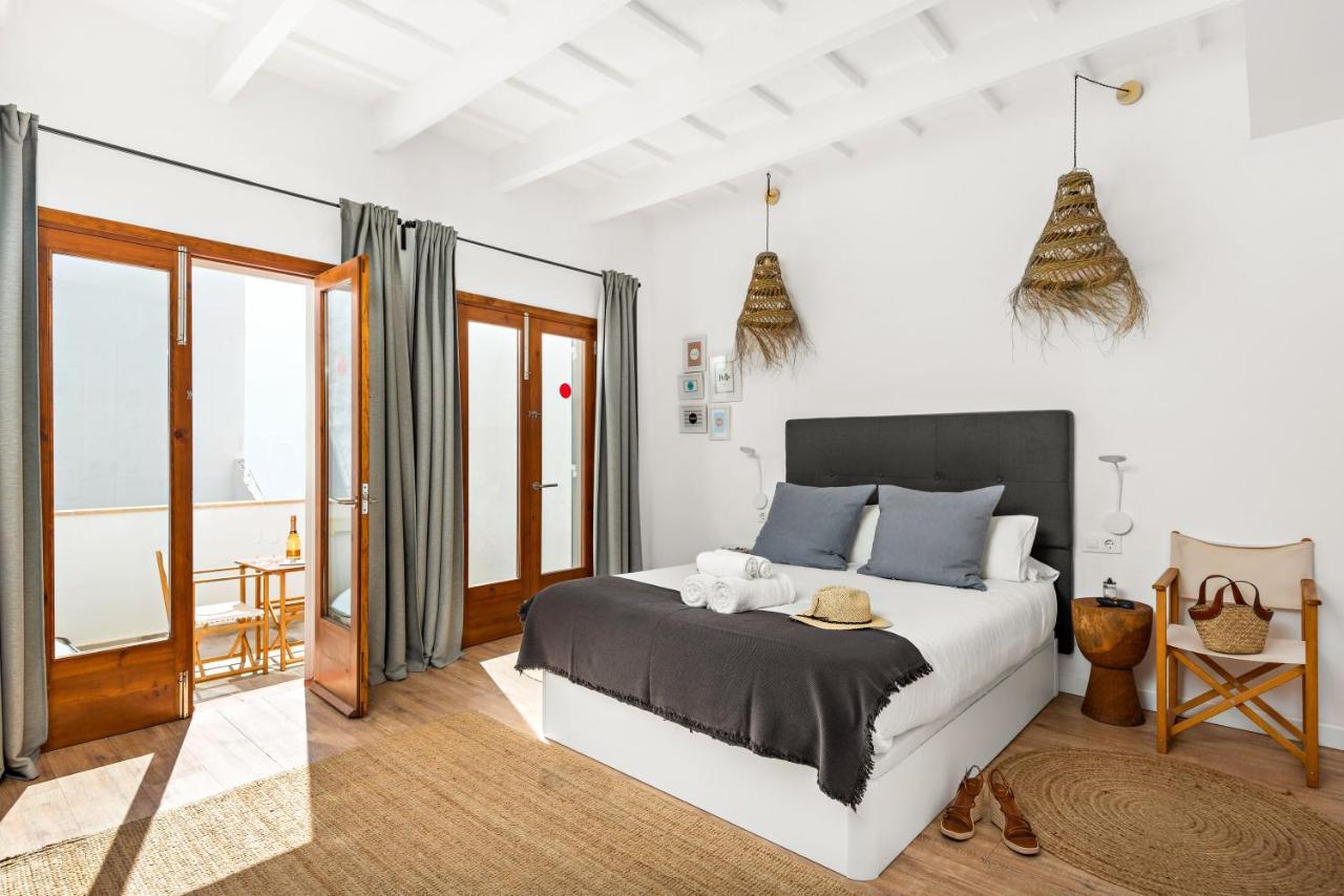 Hotel Boutique Ses 5 Claus シウタデリャ エクステリア 写真